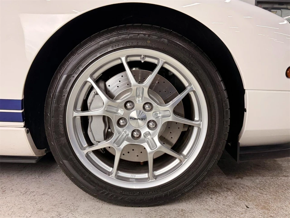 2005 Ford GT 1st Gen - Image 30 of 31