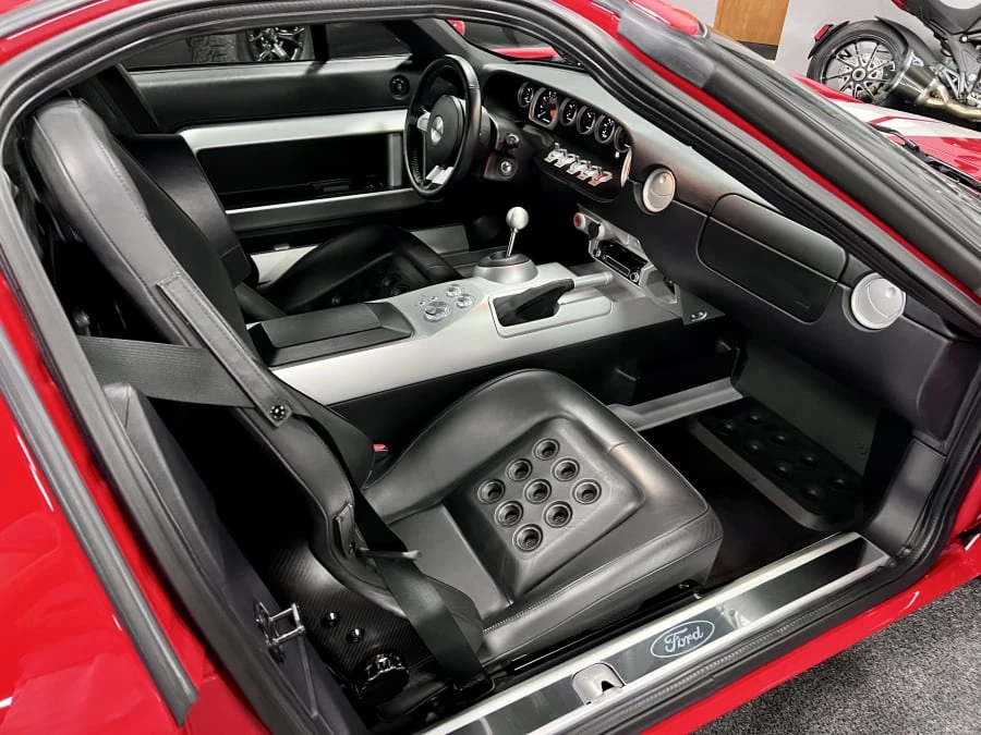 2005 Ford GT 1st Gen - Image 17 of 27