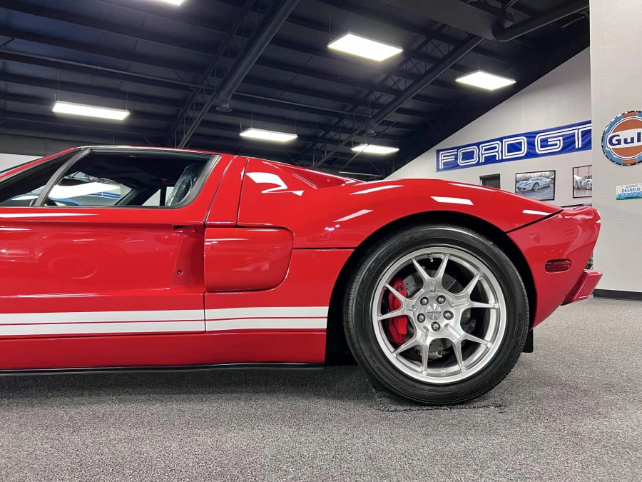 2005 Ford GT 1st Gen - Image 9 of 27