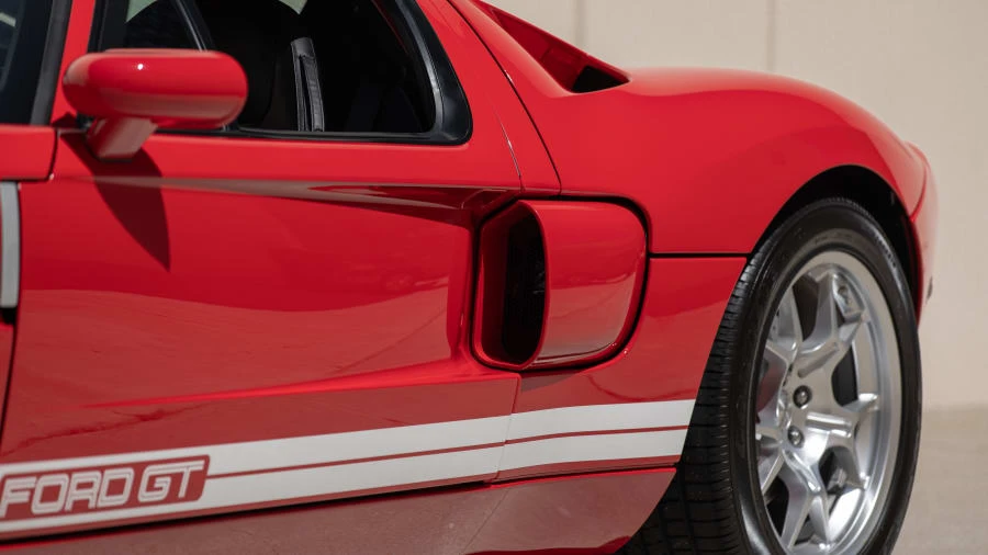 2005 Ford GT 1st Gen - Image 26 of 30