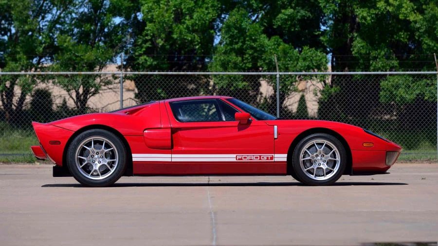 2005 Ford GT 1st Gen - Image 2 of 12