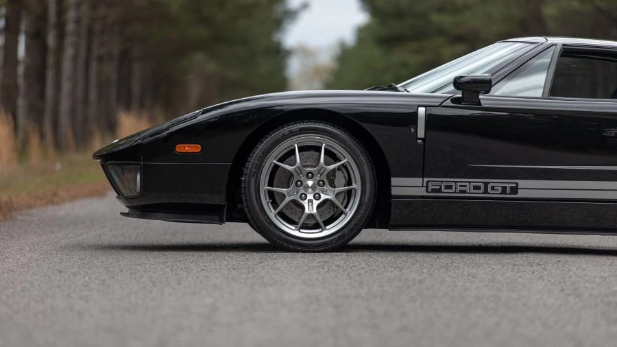 2005 Ford GT 1st Gen - Image 16 of 30
