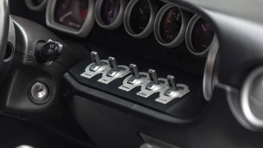 2005 Ford GT 1st Gen - Image 27 of 30