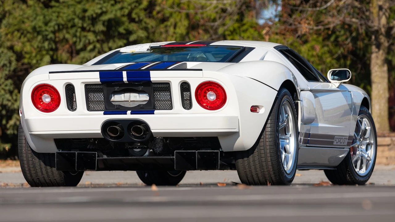 2005 Ford GT 1st Gen - Image 22 of 30