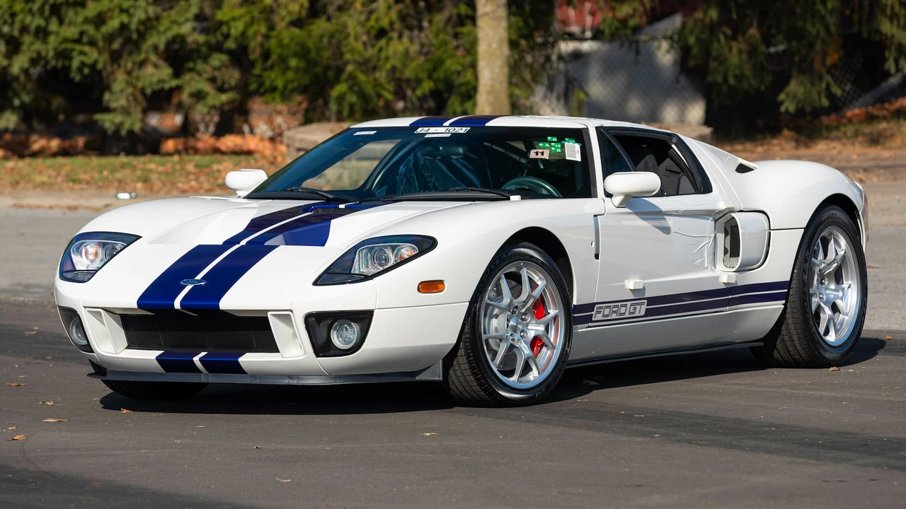 2005 Ford GT 1st Gen - Image 28 of 30