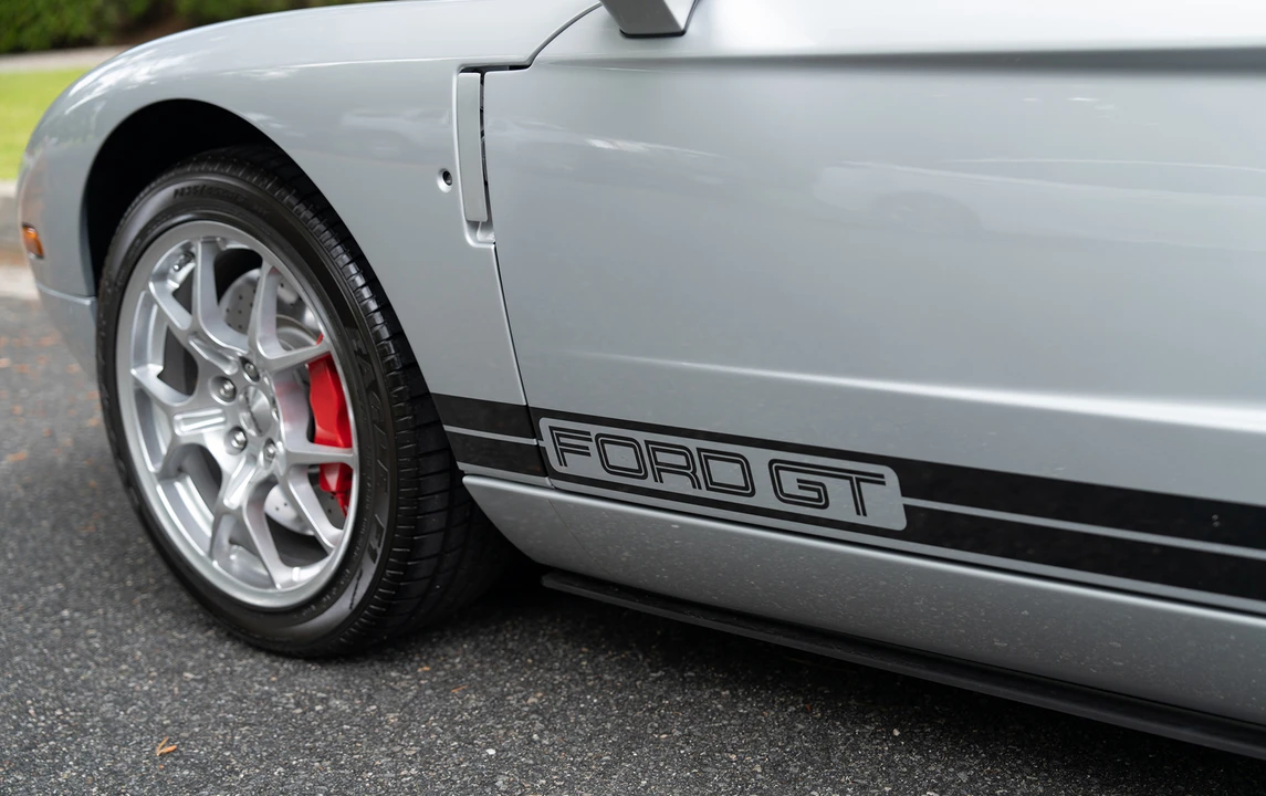 2005 Ford GT 1st Gen - Image 12 of 18