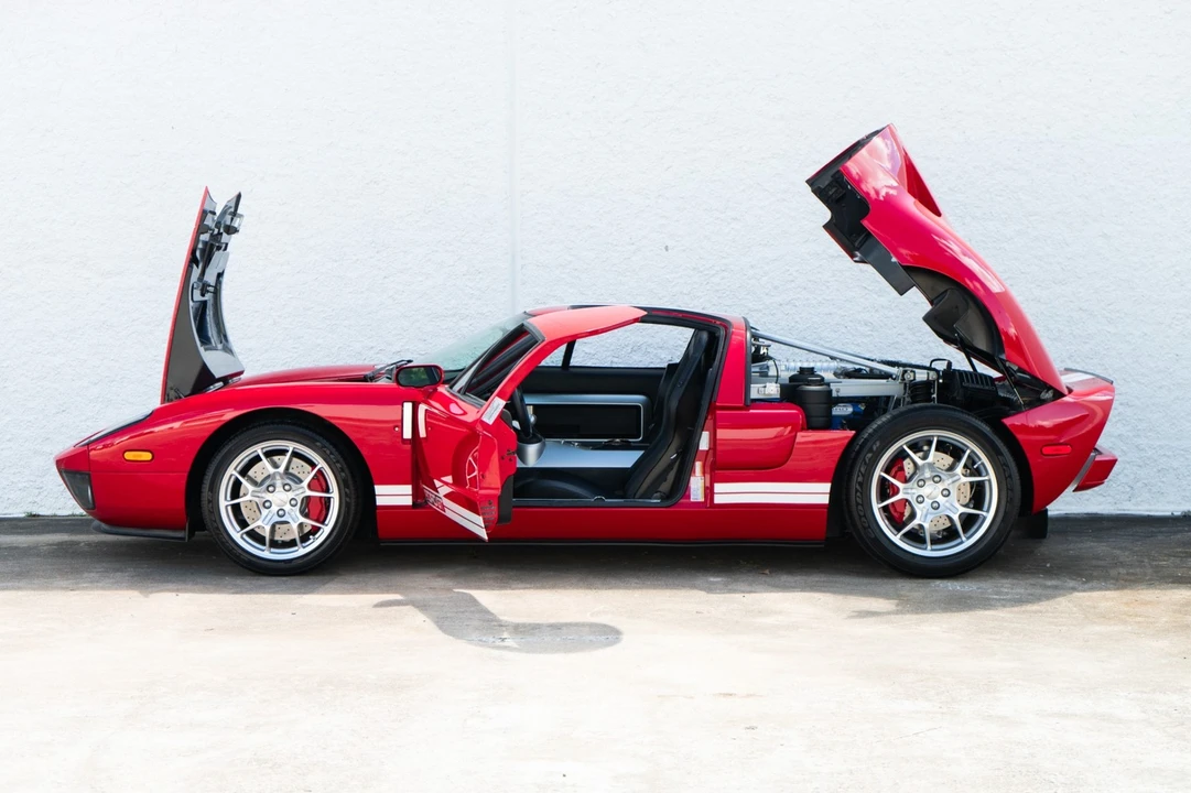 2005 Ford GT 1st Gen - Image 2 of 31