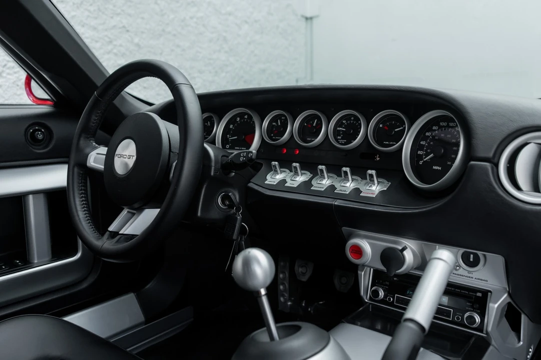 2005 Ford GT 1st Gen - Image 21 of 31