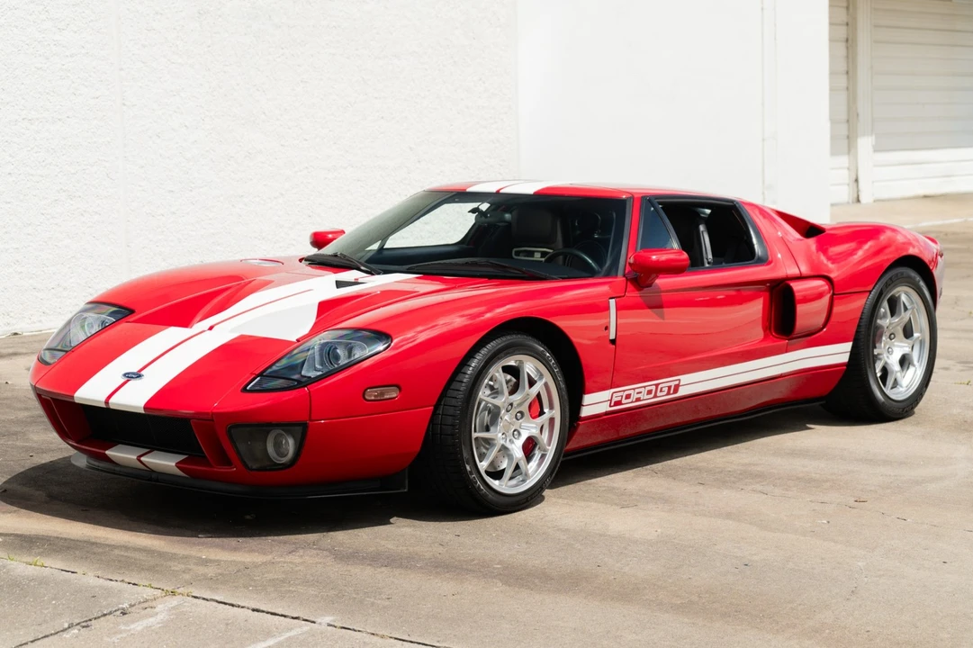 2005 Ford GT 1st Gen - Image 8 of 31