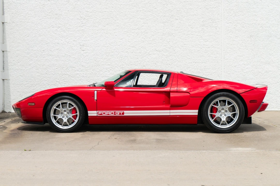 2005 Ford GT 1st Gen - Image 9 of 31