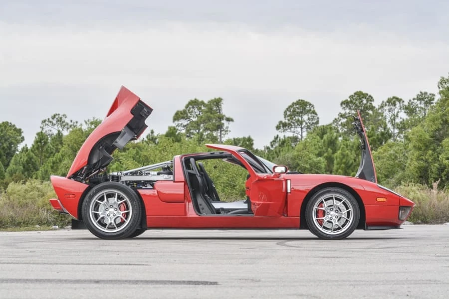 2005 Ford GT 1st Gen - Image 2 of 12