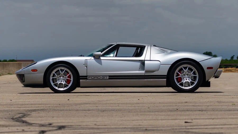 2005 Ford GT 1st Gen - Image 2 of 20