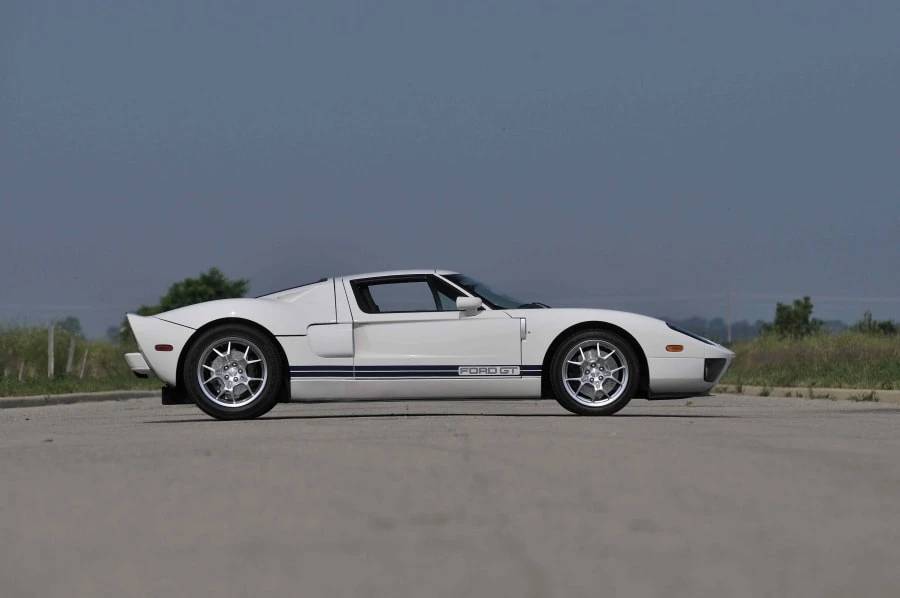 2005 Ford GT 1st Gen - Image 2 of 12