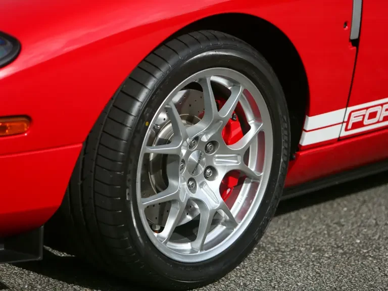 2005 Ford GT 1st Gen - Image 13 of 31