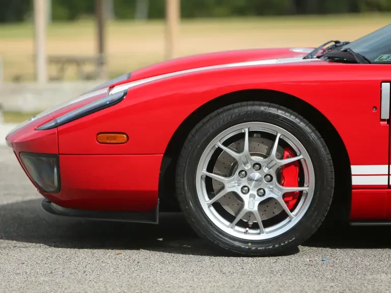 2005 Ford GT 1st Gen - Image 26 of 31