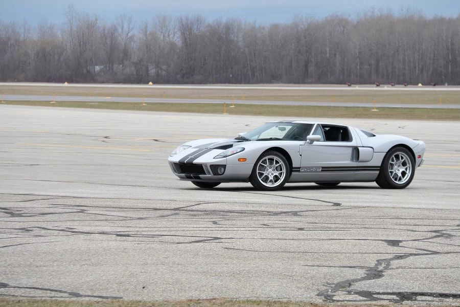 2005 Ford GT 1st Gen - Image 16 of 31