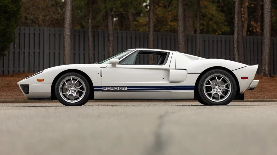 2005 Ford GT 1st Gen - Image 2 of 31