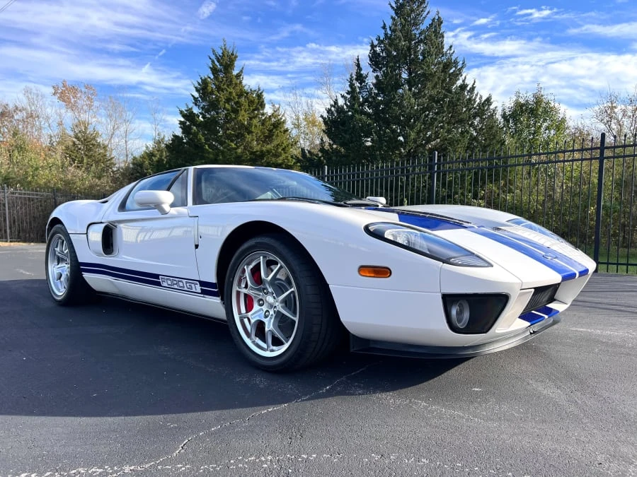 2005 Ford GT 1st Gen - Image 22 of 31