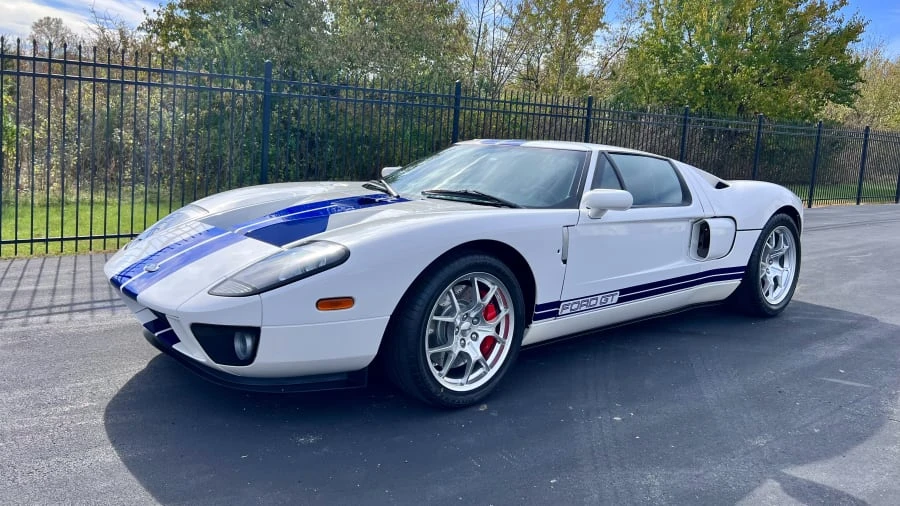 2005 Ford GT 1st Gen - Image 11 of 31