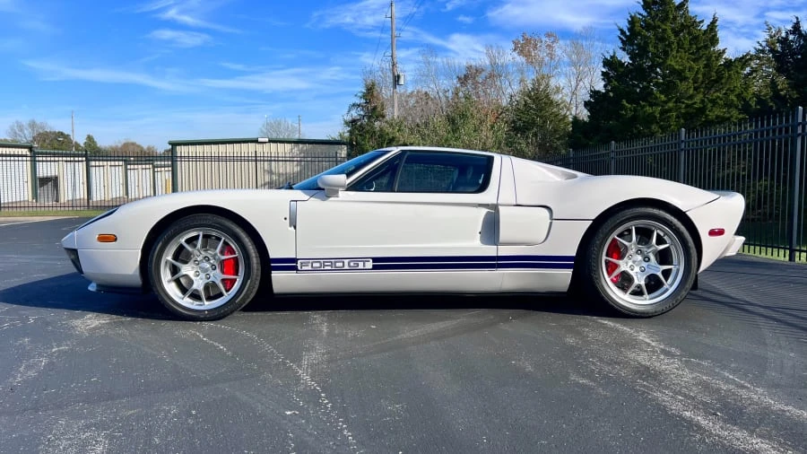 2005 Ford GT 1st Gen - Image 2 of 31