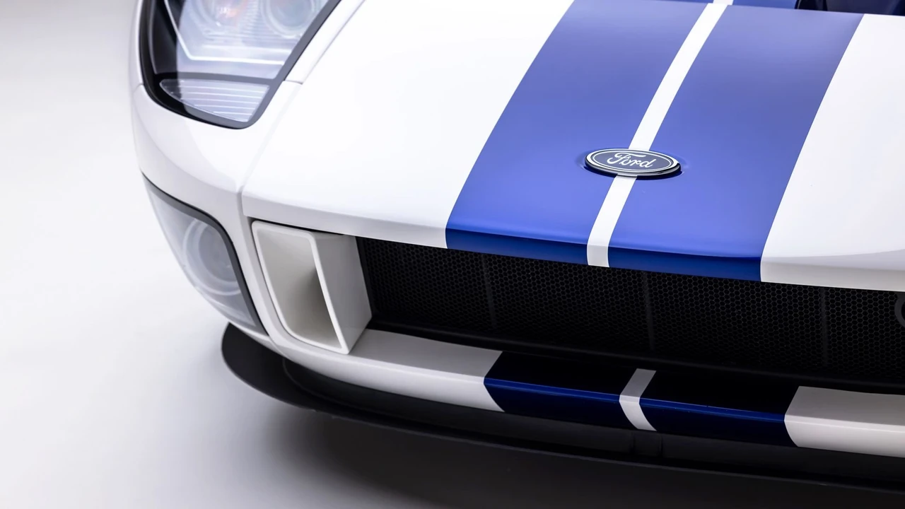 2005 Ford GT 1st Gen - Image 29 of 31