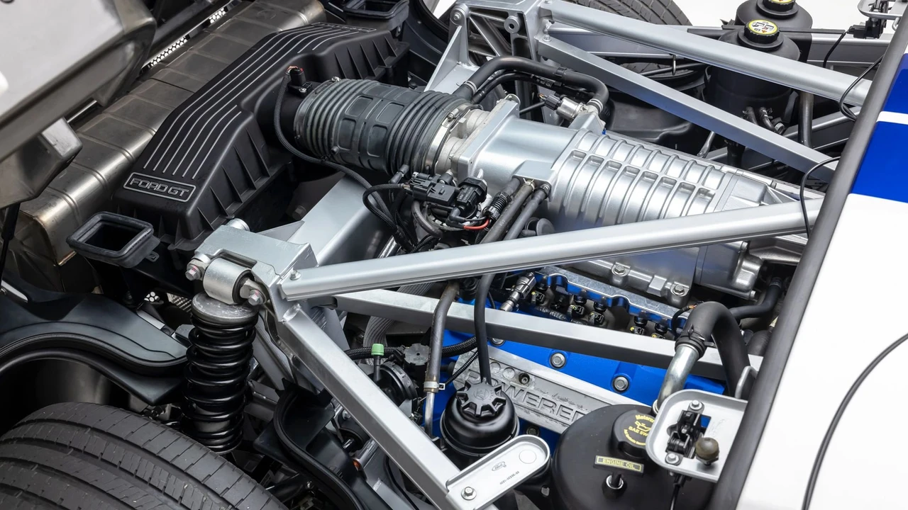 2005 Ford GT 1st Gen - Image 7 of 31