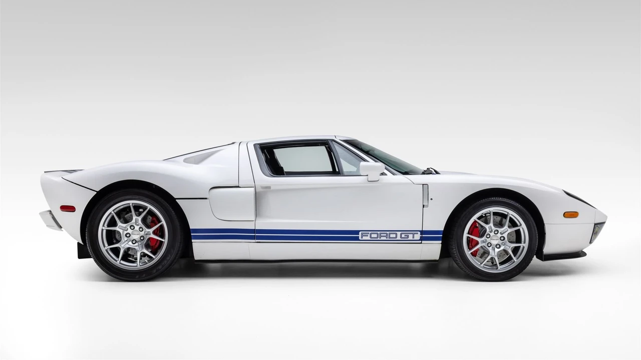2005 Ford GT 1st Gen - Image 3 of 31