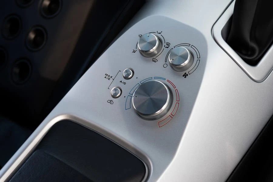 2005 Ford GT 1st Gen - Image 9 of 31