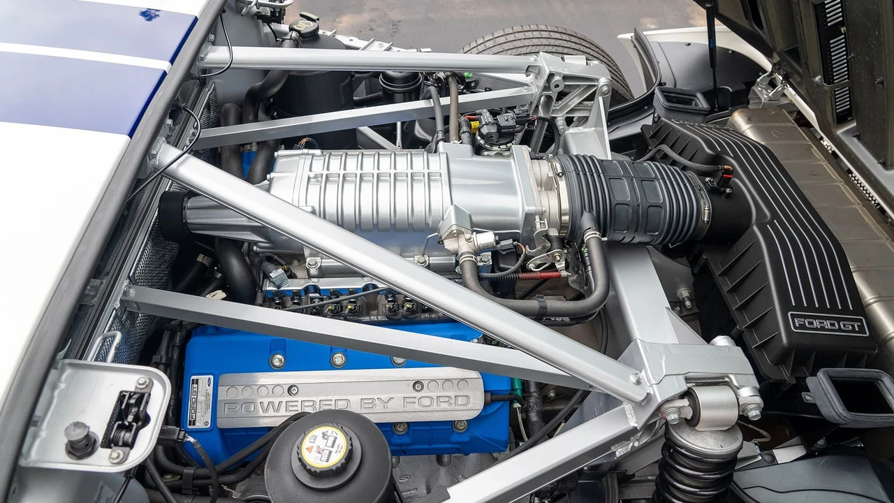 2005 Ford GT 1st Gen - Image 9 of 31