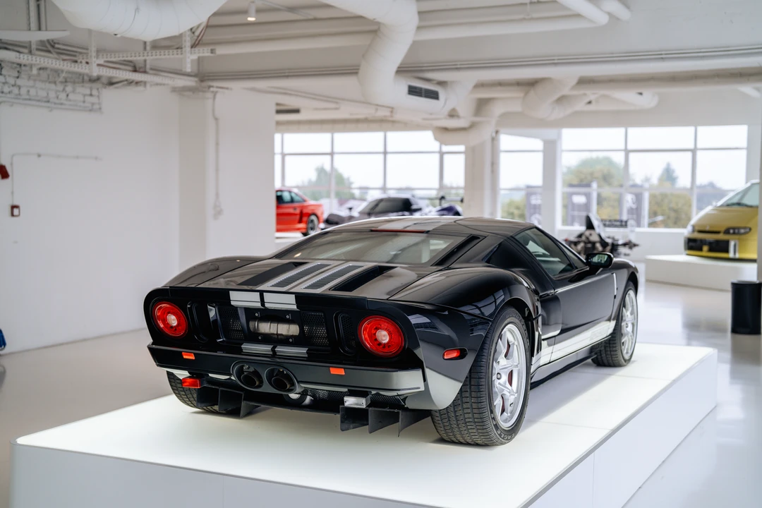 2005 Ford GT 1st Gen - Image 15 of 31