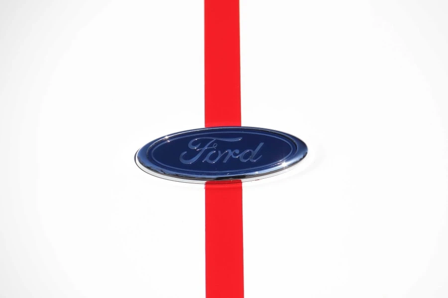 2005 Ford GT 1st Gen - Image 17 of 31