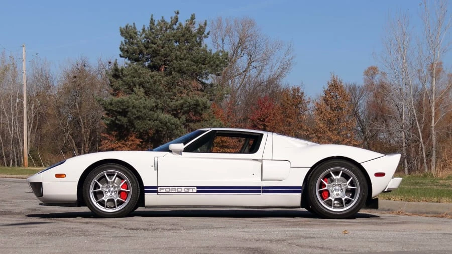 2005 Ford GT 1st Gen - Image 2 of 20