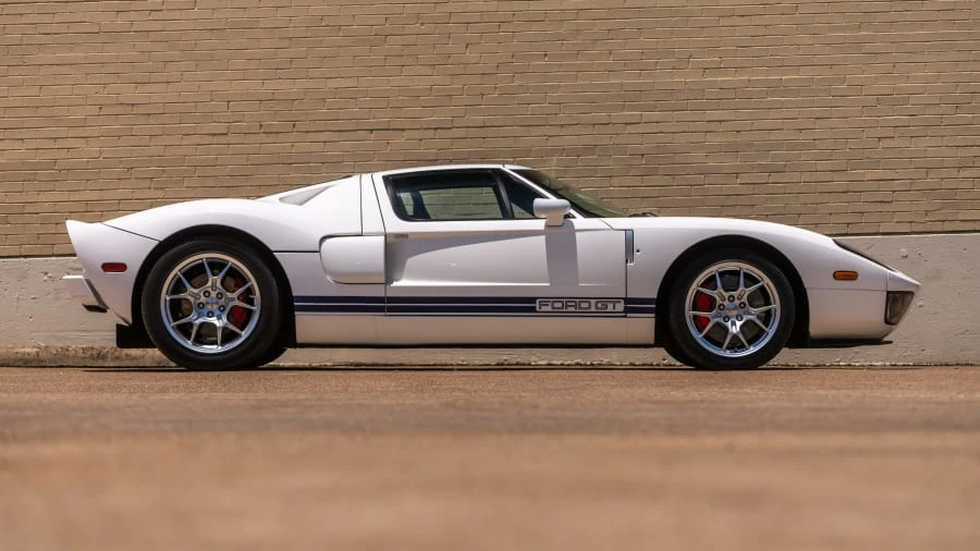 2005 Ford GT 1st Gen - Image 8 of 31