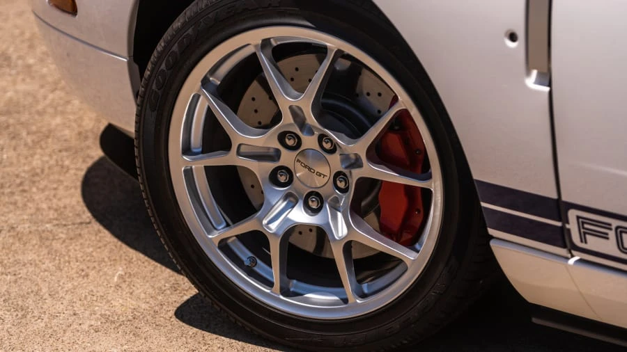 2005 Ford GT 1st Gen - Image 9 of 31