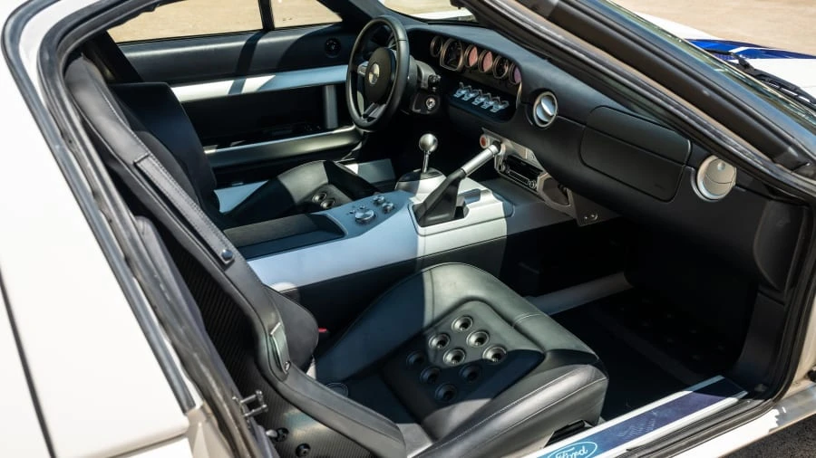 2005 Ford GT 1st Gen - Image 17 of 31