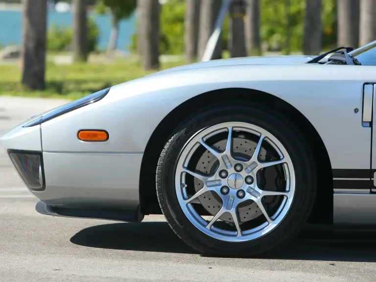 2005 Ford GT 1st Gen - Image 27 of 31