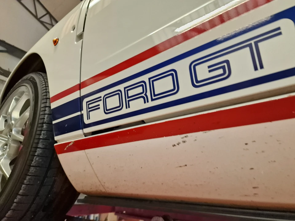 2005 Ford GT 1st Gen - Image 17 of 27