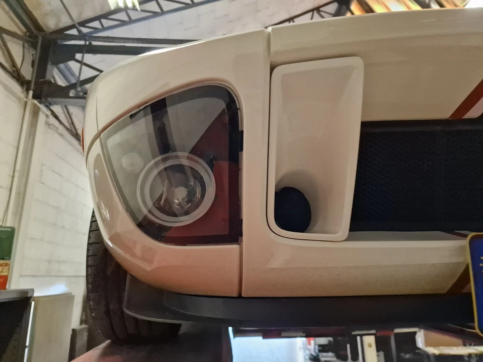 2005 Ford GT 1st Gen - Image 19 of 27