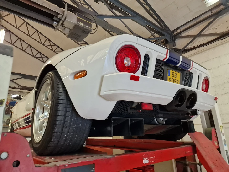 2005 Ford GT 1st Gen - Image 26 of 27