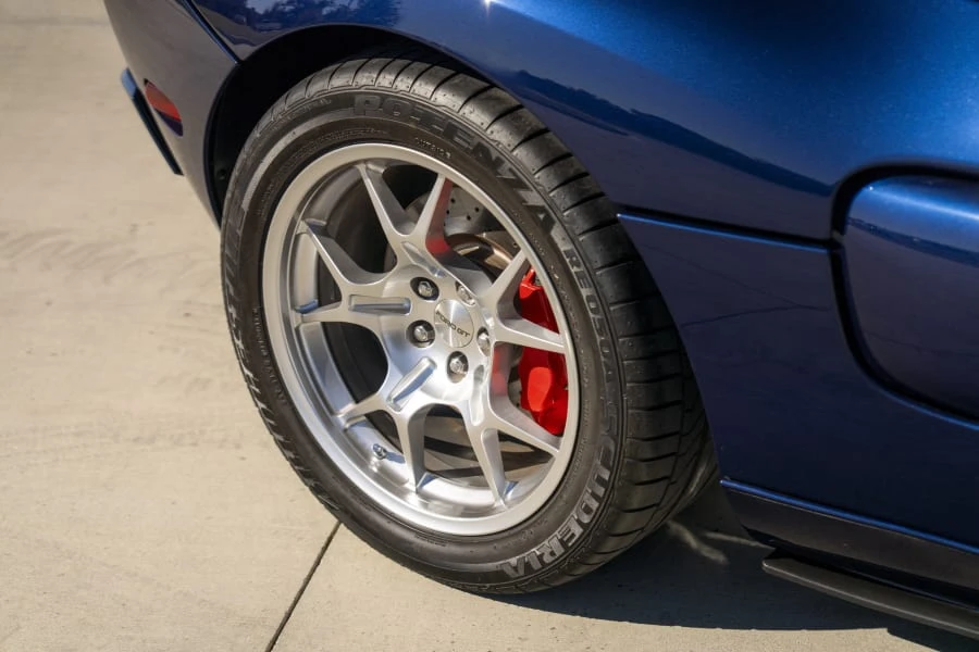 2005 Ford GT 1st Gen - Image 21 of 31