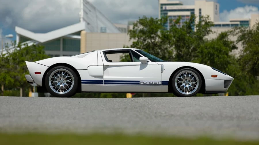 2005 Ford GT 1st Gen - Image 2 of 26