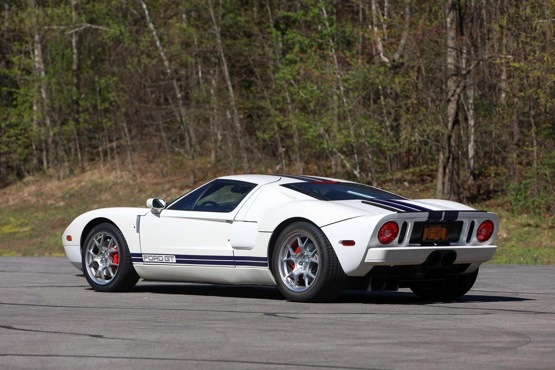 2005 Ford GT 1st Gen - Image 19 of 31