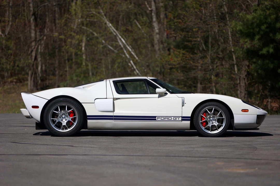 2005 Ford GT 1st Gen - Image 8 of 31