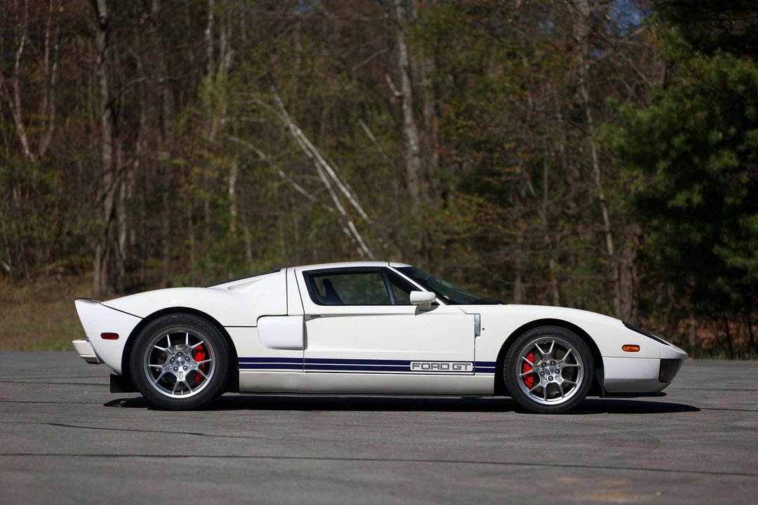 2005 Ford GT 1st Gen - Image 13 of 31