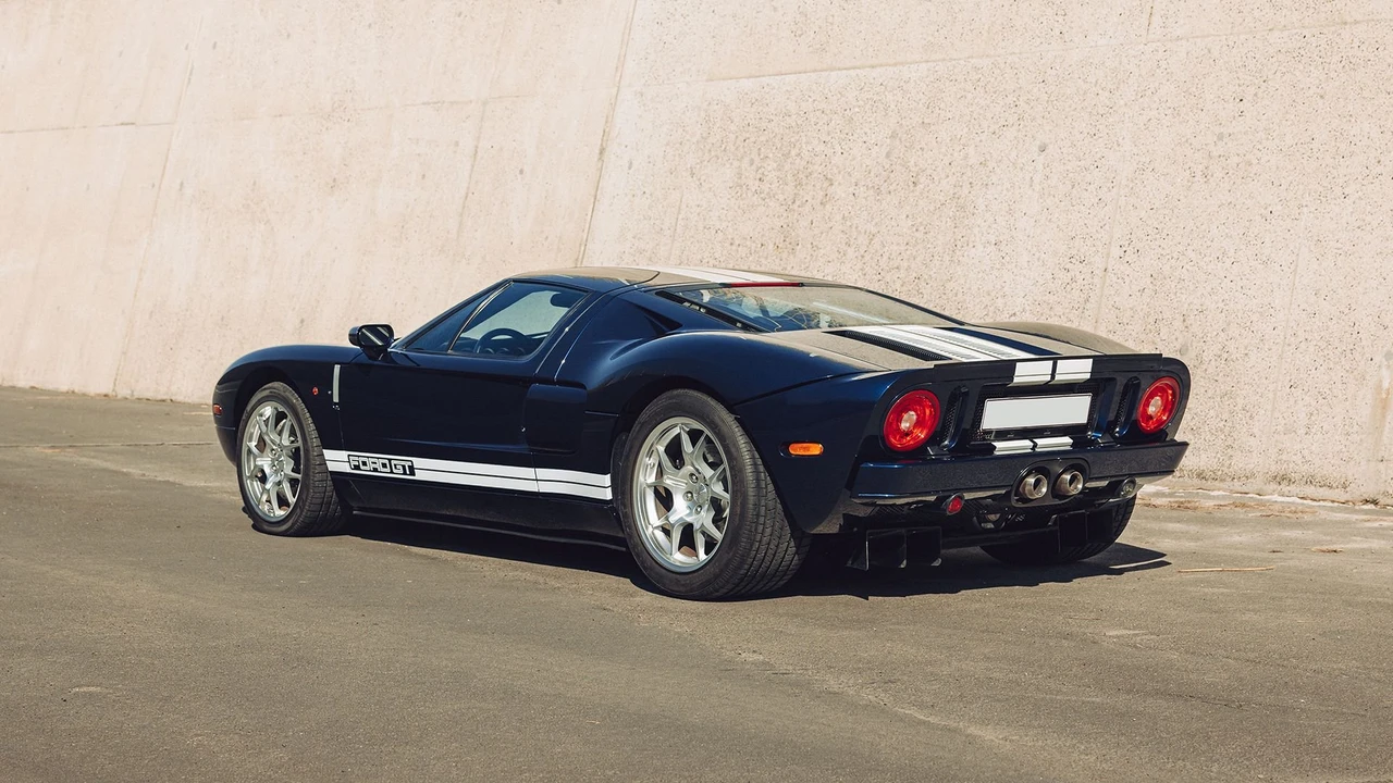 2005 Ford GT 1st Gen - Image 13 of 31