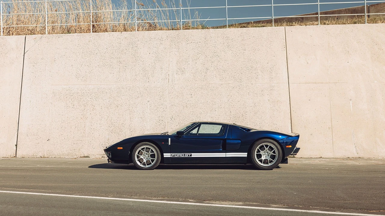2005 Ford GT 1st Gen - Image 11 of 31