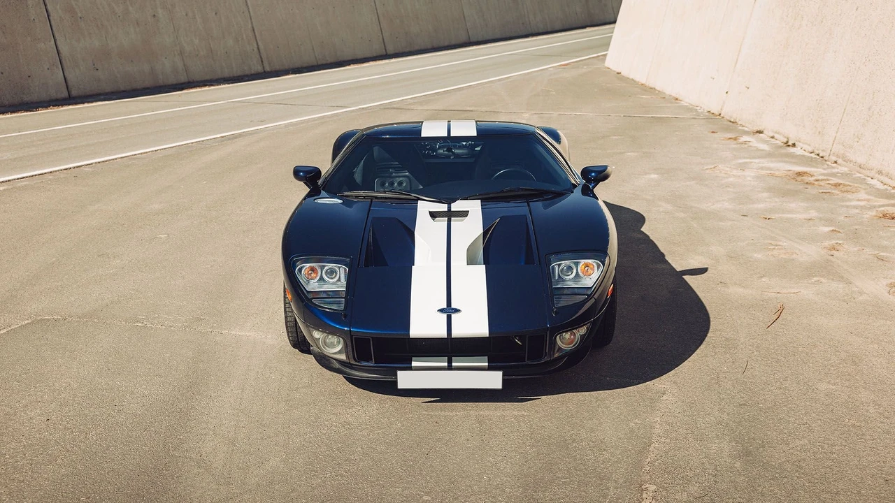 2005 Ford GT 1st Gen - Image 8 of 31