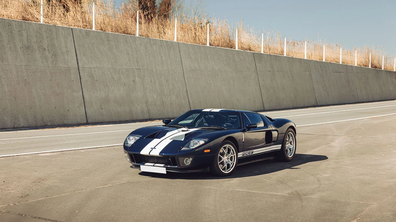 2005 Ford GT 1st Gen - Image 12 of 31