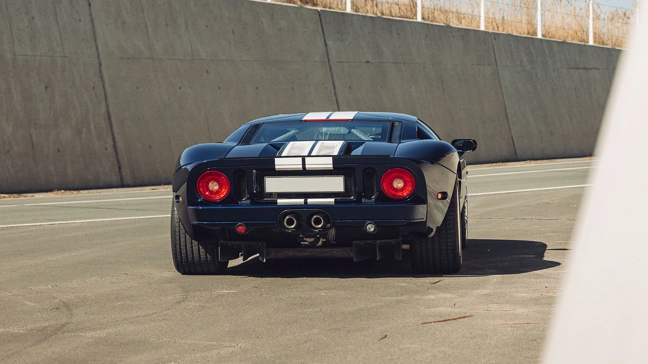 2005 Ford GT 1st Gen - Image 17 of 31
