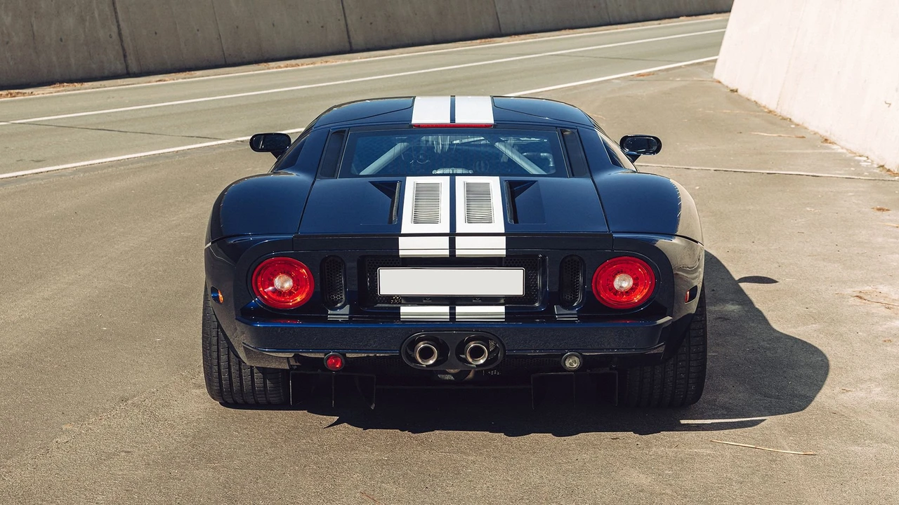 2005 Ford GT 1st Gen - Image 19 of 31
